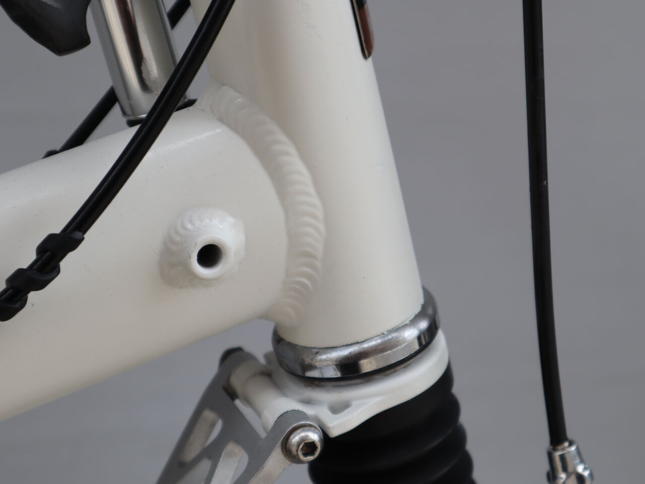 BS MOULTON フロントサスペンション修理依頼【橋輪Blog】 : 橋輪 BS MOULTON フロントサスペンション修理依頼【橋輪Blog】 : 橋輪