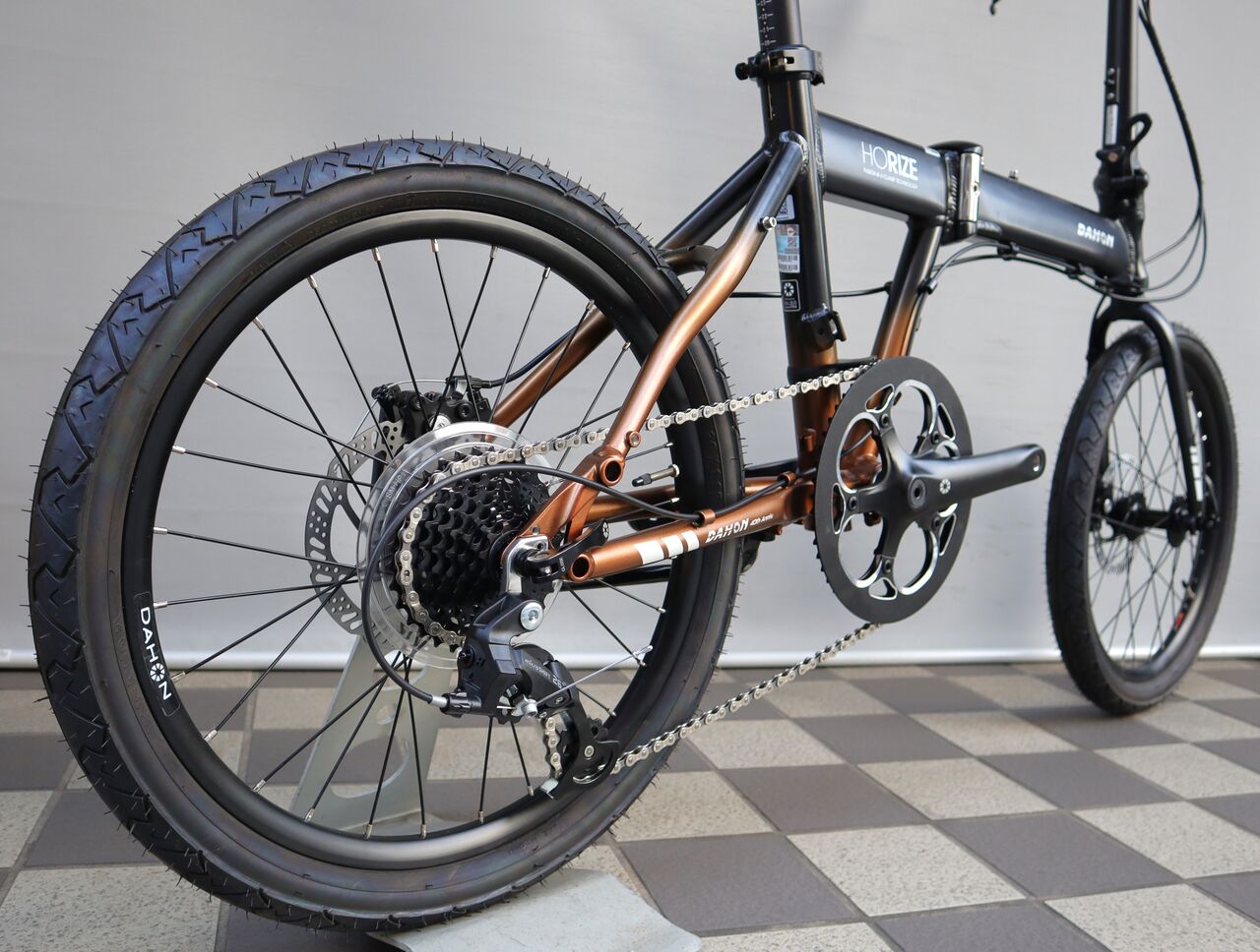 DAHON Horize Disc 限定カラー入荷！【橋輪Blog】 : 橋輪