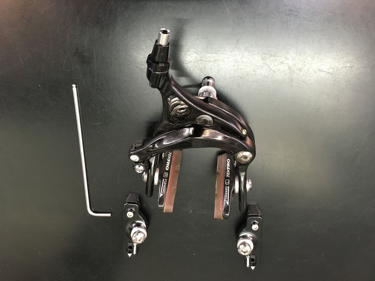 住職の tern SURGE Ltd 9100 DURA-ACE フルコンポーネント【橋輪 住職の tern SURGE Ltd 9100 DURA-ACE フルコンポーネント【橋輪