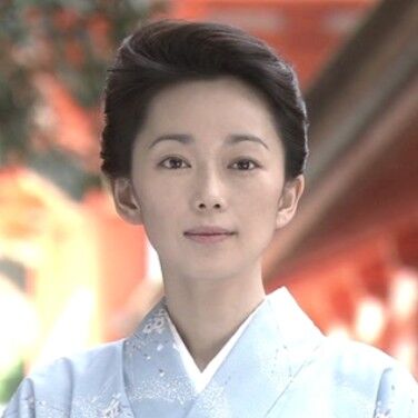 極美品　【 花いくさ 】　DVD 井上真央　仲村トオル　他 岩崎峰子 Amazon.co.jp: 花いくさ~京都祇園伝説の芸妓・岩崎峰子~ [DVD