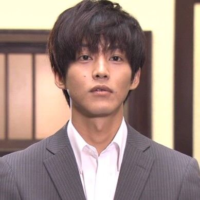 松坂 桃李 ドラマ 微笑む 人