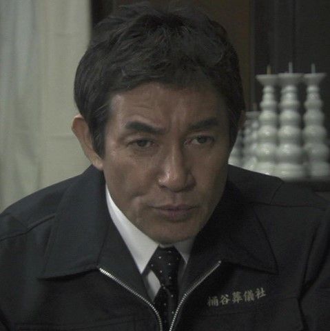 葬儀屋松子の事件簿 第3作 13年 柩は語る 遺体の首に謎の痕跡 死化粧で明かされた指輪の真実 母を亡くした娘の決意 花と踊りで弔う供養 オールキャスト2時間ドラマ 葬儀屋松子の事件簿 第3作 13年 柩は語る 遺体の首に謎の痕跡 死化粧で明かされた指輪の真実 母を亡くした娘の決意 花と踊りで弔う供養 オールキャスト2時間ドラマ