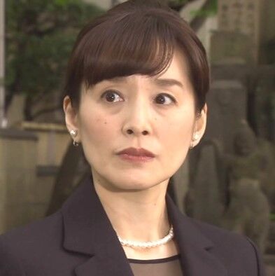 2020 赤い 霊柩車