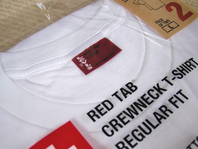 levi's red tab t shirt
