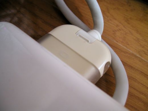 DVI to ADC 変換機 Apple Cinema Display 用 DVI to ADC 変換機 Apple Cinema Display 用