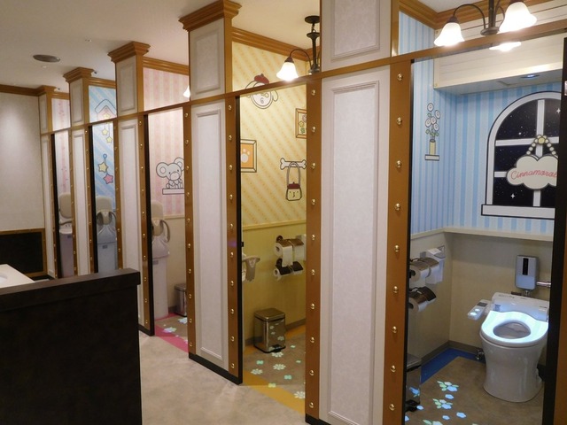 4歳ほどの女児が1人でトイレに向かうと全く関係ない男性もトイレに 声をかけたら完全にヤベェ奴だった はちま起稿