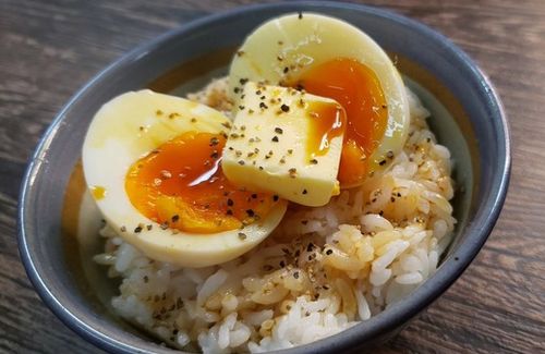 飯テロ注意 普通の生卵ではなく ゆで卵 を使用した 悪魔の卵かけご飯 Tkg がガチで美味すぎると話題騒然 こちらのレシピで今すぐ超簡単に作れるぞおおお 人気の アプリ コミック にどっぷりハマって暇なし生活