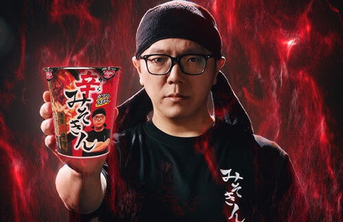 ヒカキンのカップ麺に虫混入！お詫びの品はカップヌードル3個のみのサムネイル