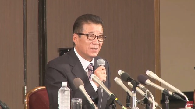 2020y11m01d_231140665