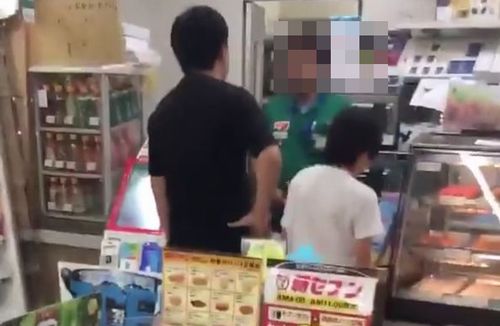 年齢確認タッチパネルを拒み続ける「大人 ...