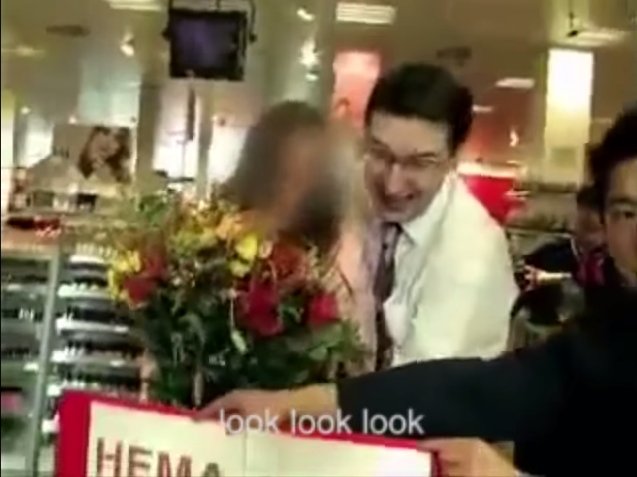 2015y08m18d_092619640