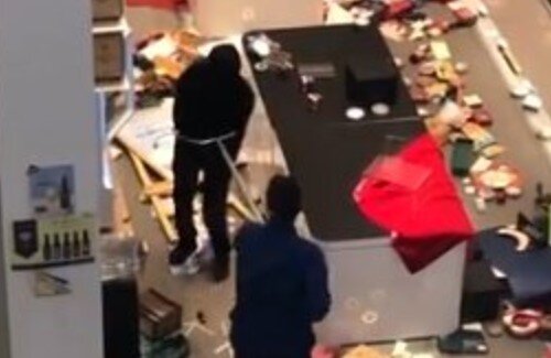 2021y12m07d_112003623