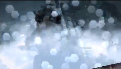 2013y12m08d_090527926