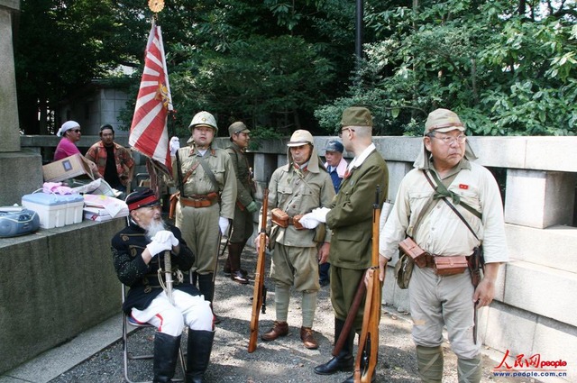 終戦記念日はなぜ8月15日?靖国神社に行く ...