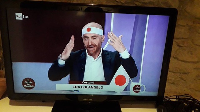 Fi7JvyBakAApsIi