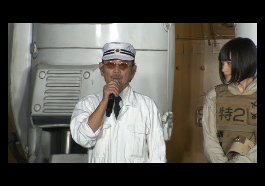 2013y09m25d_115602004