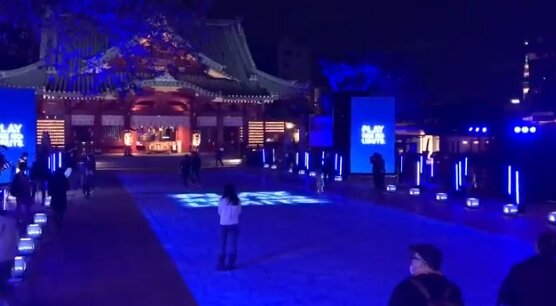 【動画あり】PS5発売を記念して突如、神田明神がライトアップ!!本日限りのゲーミング神田明神がカッコ良すぎる!!!