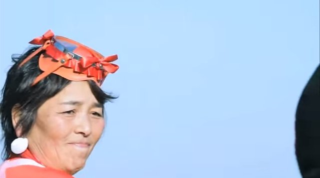 2015y11m15d_082610646