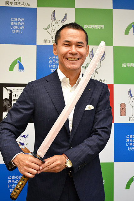 f6812981.jpg
