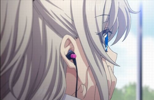 Charlotte_Earphones_01