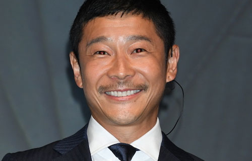 前澤友作さん、今度はヤフオクに「プライベートジェットで行く2泊3日沖縄グルメツアー」を出品!現在の入札額はなんとwwwwww