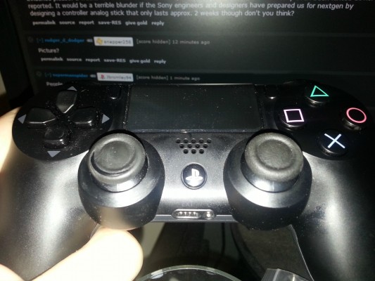 dualshock_4_worn-533x400