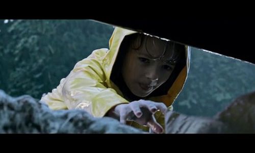イット ホラー映画 It イット それ が見えたら 終わり ジョージーの子役 ジャクソン君が 冒頭で消されるシーンを現実で再現 可愛いいいいい 人気の アプリ コミック にどっぷりハマって暇なし生活 イット ホラー映画 It イット それ が見えたら 終わり ジョージーの子役 ジャクソン君が 冒頭で消されるシーンを現実で再現 可愛いいいいい 人気の アプリ コミック にどっぷりハマって暇なし生活