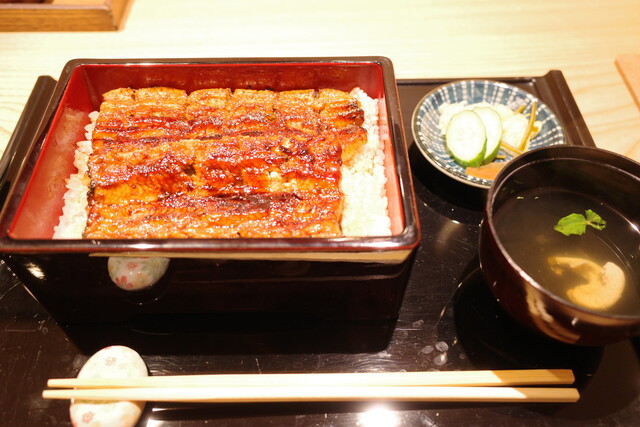 銀座 日曜営業が嬉しい うなぎの昼会食コースを贅沢に堪能 俺のうなぎ 恵比寿 銀座大好き 新米フードアナリスト ハツのブログ