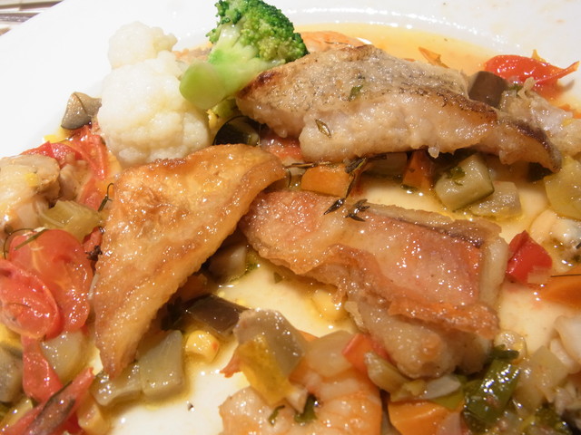 オフィス街の真ん中にある 女子に人気のイタリアンランチ 焼き立ての自家製パンと美味しい魚介料理がおすすめです カヤバッチョ Trattoria Cayabaccio 茅場町 恵比寿 銀座大好き 新米フードアナリスト ハツのブログ