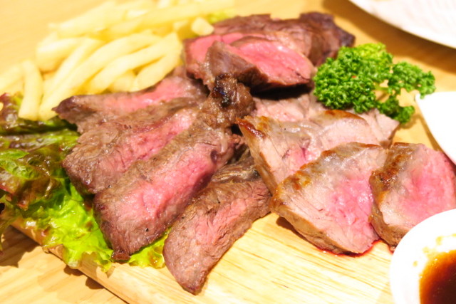 横浜 熱々とろ りチーズフォンデュやガッツリ肉をカジュアルに Chacha 横浜店 チャチャ 恵比寿 銀座大好き 新米フードアナリスト ハツのブログ