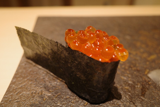 R0004990
