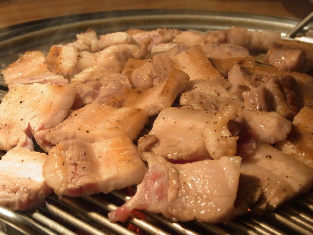15種類の野菜と一緒に本場のサムギョプサル 食べ放題でも罪悪感のない満足感です 韓国料理 やさい村大地 赤坂田町通り店 赤坂見附 恵比寿 銀座大好き 新米フードアナリスト ハツのブログ 15種類の野菜と一緒に本場のサムギョプサル 食べ放題でも罪悪感のない満足感です 韓国料理 やさい村大地 赤坂田町通り店 赤坂見附 恵比寿 銀座大好き 新米フードアナリスト ハツのブログ