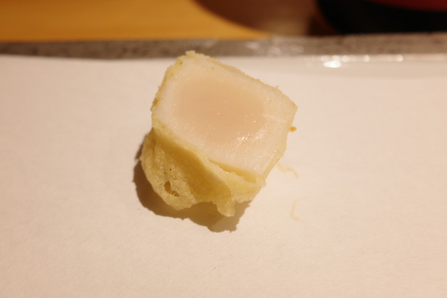 R0008945