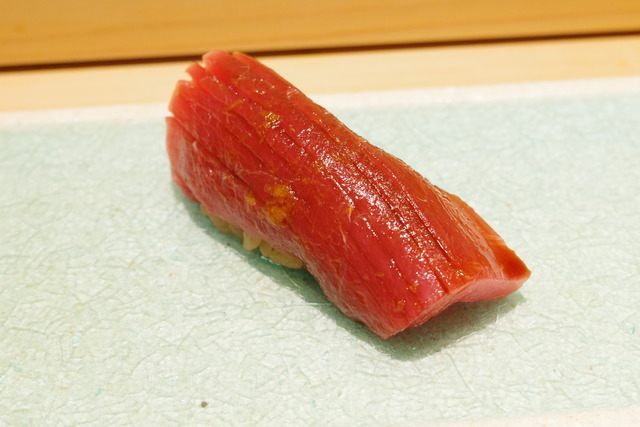 R0007989