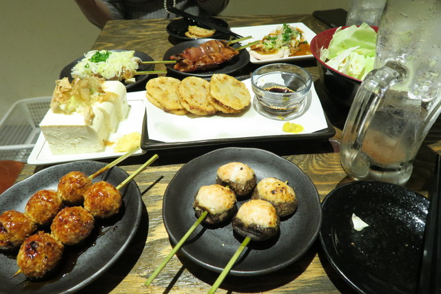 市ヶ谷 焼鳥から唐揚げ ラーメンまで鶏づくしを楽しめるカジュアル酒場 鶏ジロー 恵比寿 銀座大好き 新米フードアナリスト ハツのブログ