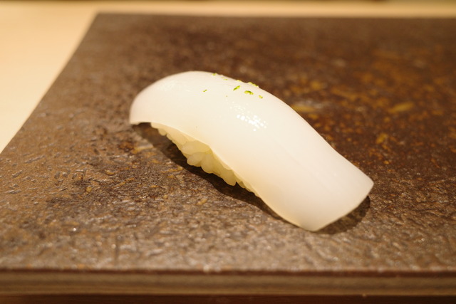 R0004980
