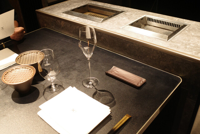 西麻布 完全個室のプライベート空間で楽しむ極上の焼肉とワインのマリアージュ 焼肉 X 恵比寿 銀座大好き 新米フードアナリスト ハツのブログ