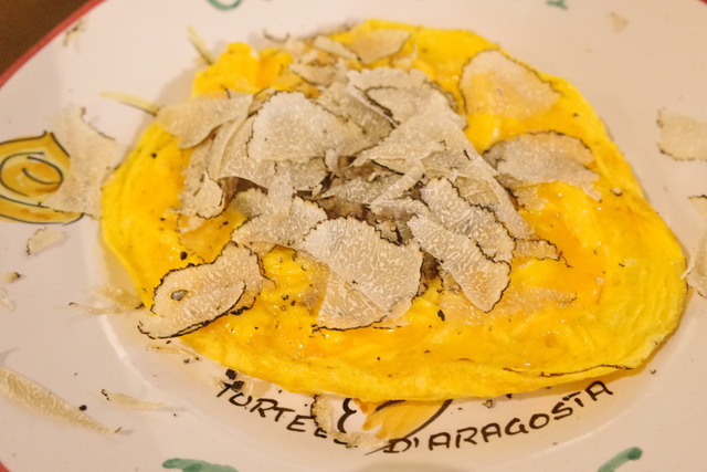 R0010877