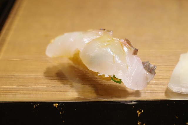 R0008901