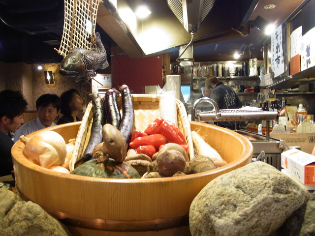 大人の週末にも掲載された漁師直送鮮魚や名物野菜が食べれる人気店 コスパもgoodです 原始炭焼 いろり家 東銀座店 東銀座 恵比寿 銀座大好き 新米フードアナリスト ハツのブログ