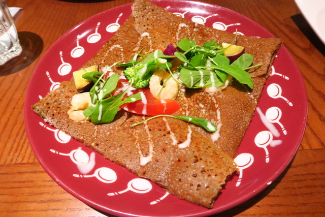 大阪 カジュアルなカフェダイニングでオシャレにガレット女子ランチ ビストロ クレープリー パン デ メレ Paｎ De Mere 恵比寿 銀座大好き 新米フードアナリスト ハツのブログ