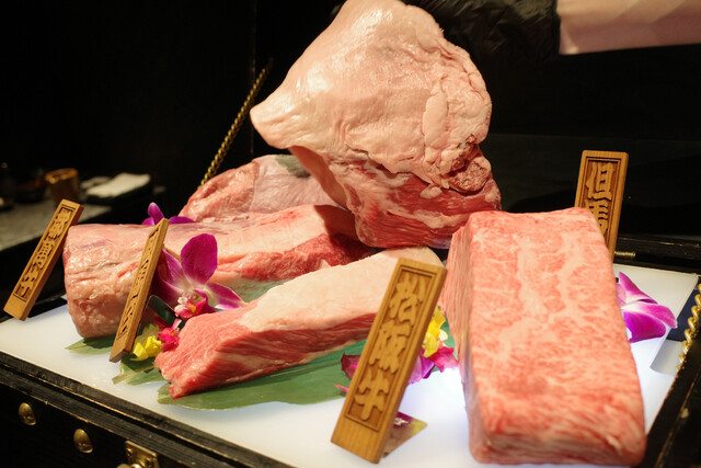 西麻布 完全個室のプライベート空間で楽しむ極上の焼肉とワインのマリアージュ 焼肉 X 恵比寿 銀座大好き 新米フードアナリスト ハツのブログ 西麻布 完全個室のプライベート空間で楽しむ極上の焼肉とワインのマリアージュ 焼肉 X 恵比寿 銀座大好き 新米フードアナリスト ハツのブログ