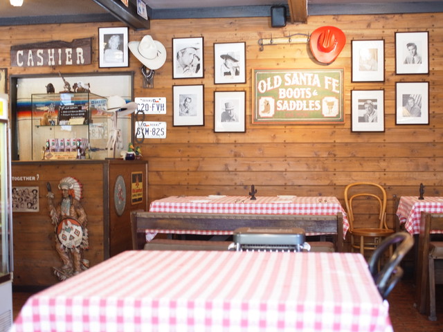 300gのステーキをオリジナルのソースで豪快に頂く テキサスな気分になれるお店です ザ カウボーイハウス 軽井沢 恵比寿 銀座大好き 新米フードアナリスト ハツのブログ