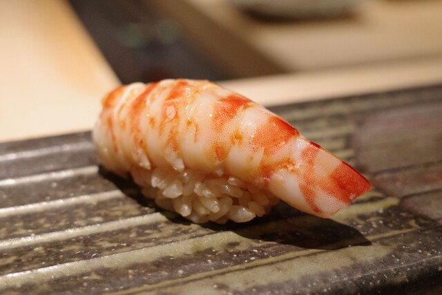 【曙橋】アットホームな雰囲気のカウンターで本格鮨を堪能「すし 凱」 : 年間1000軒食べ飲み歩くグルメハンター・ハツのブログ