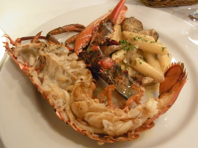 味とテクニックは本物 スタイルはビストロ 季節の食材をふんだんに