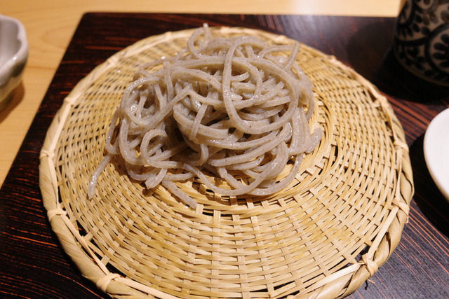 R0008951