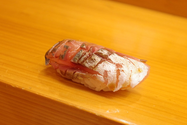 R0000411