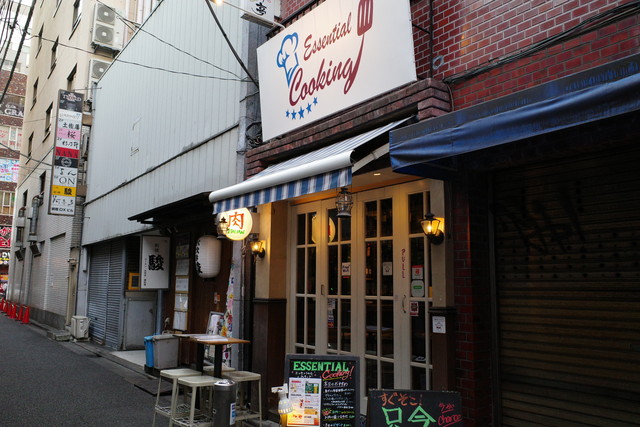 新橋 女子会にもおススメ カジュアルな雰囲気で肉ワインが楽しめるイタリアン エッセンシャルクッキング 恵比寿 銀座大好き 新米フードアナリスト ハツのブログ