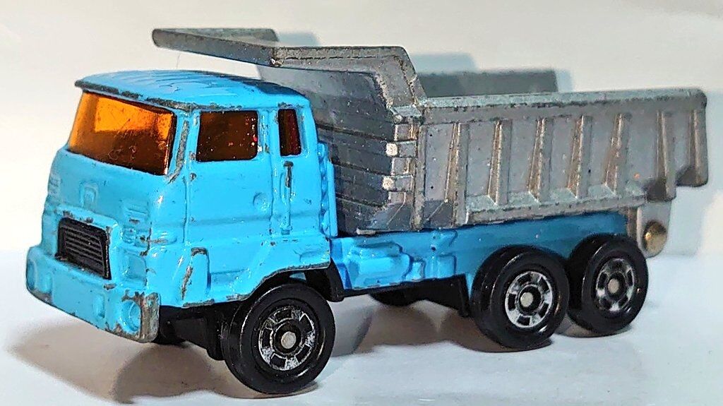 トミカ いすゞ オフロードダンプ 山吹色 トミカ いすゞ オフロード