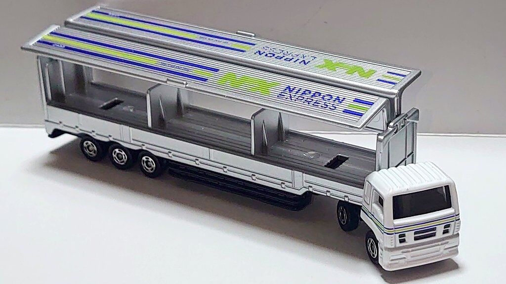 トミカNo.135 NX 日本通運 ウィングトレーラ : トミカ 写真館N 2026